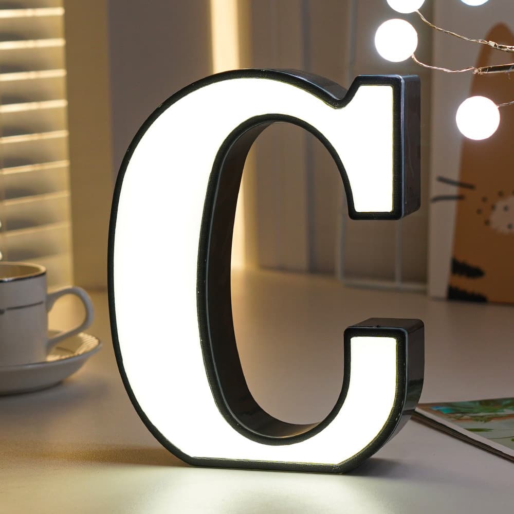 New LED Uppercase Letter Light Box for Cross-border Amazon, Shaped Light for Birthday and Confession Decoration