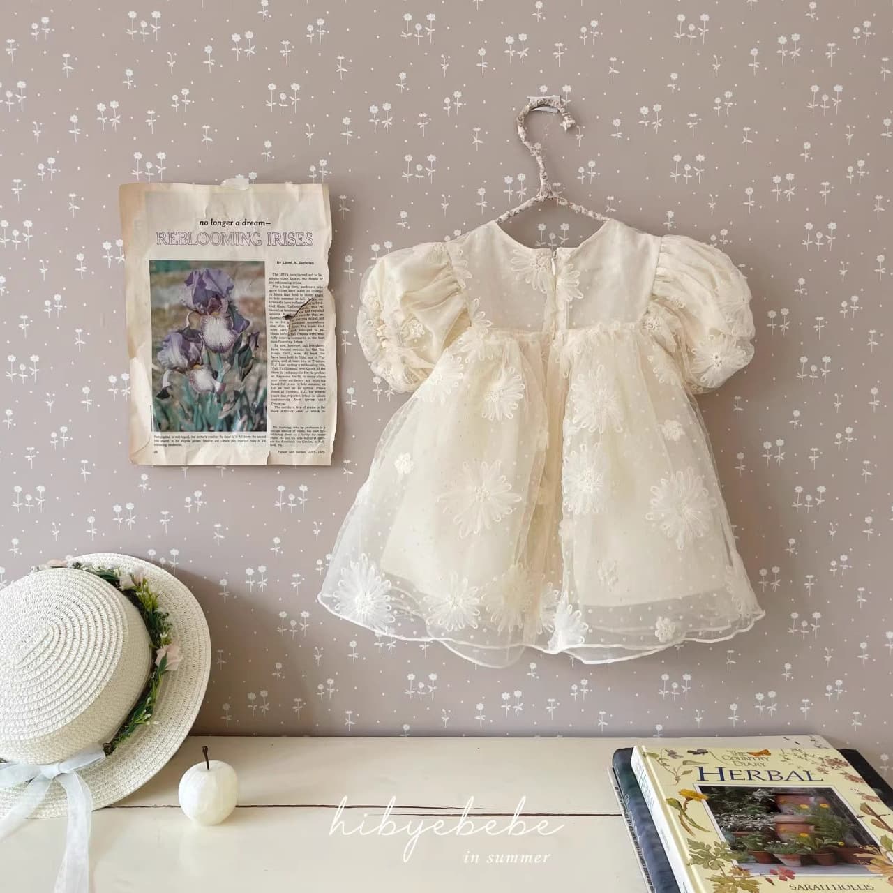 Girls Summer Short-Sleeve Lace Mesh Princess Dress Korean Style Newborn Tulle Dress for 100 Days and First Birthday Party Gown