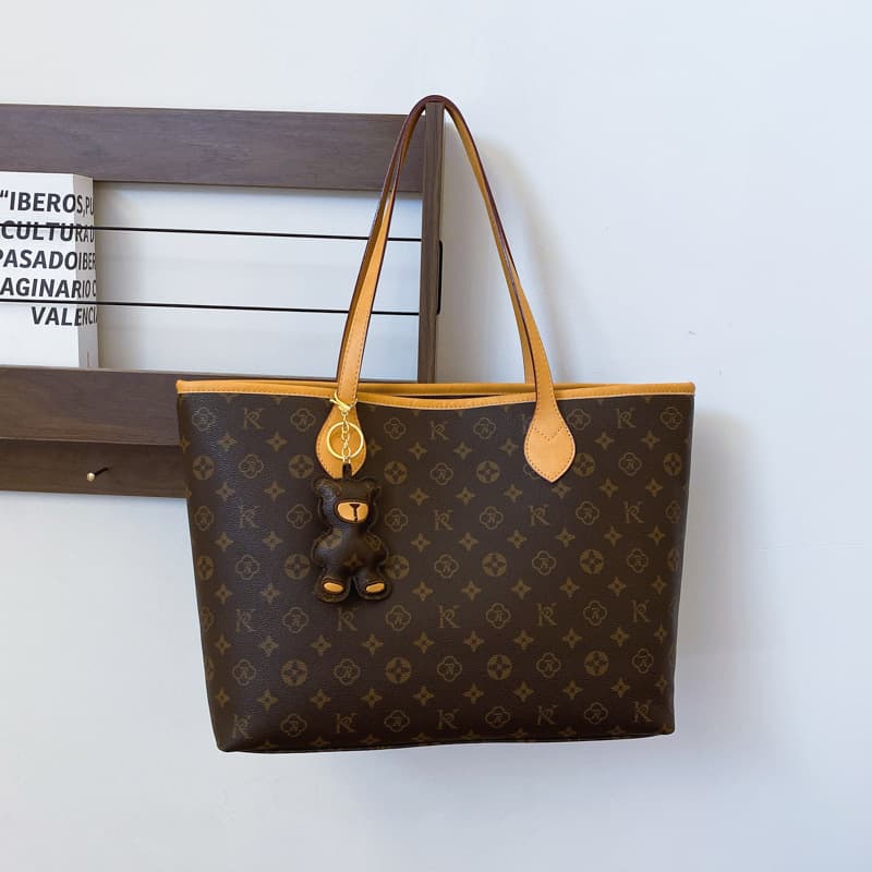 Tote Bag 2026 Summer New Trend Premium Fashion Large Capacity Handbag Shoulder Bag Niche Commuter Big Bag for Women