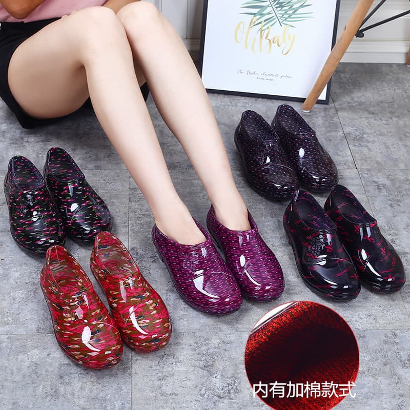 Spring and Autumn Low-Cut Warm Women's Water Shoes, Fashionable Women's Rain Boots, Non-Slip Short Rubber Shoes, Women's Low-Top Overshoes, Non-Slip Kitchen Shoes