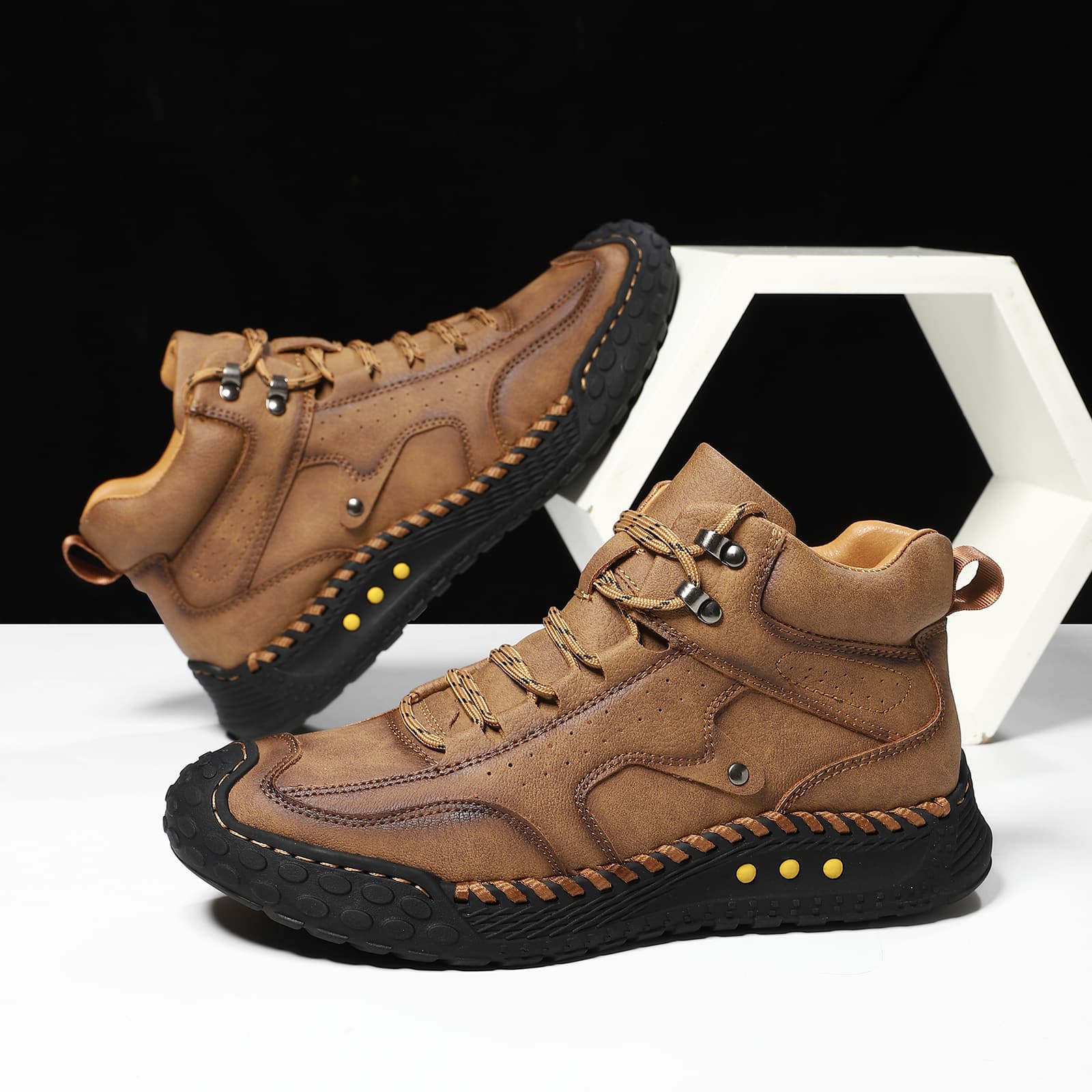 New cross-border plus-size men's leather boots, fashionable men's stitched shoes, flat lace-up Martin boots, outdoor high-top shoes