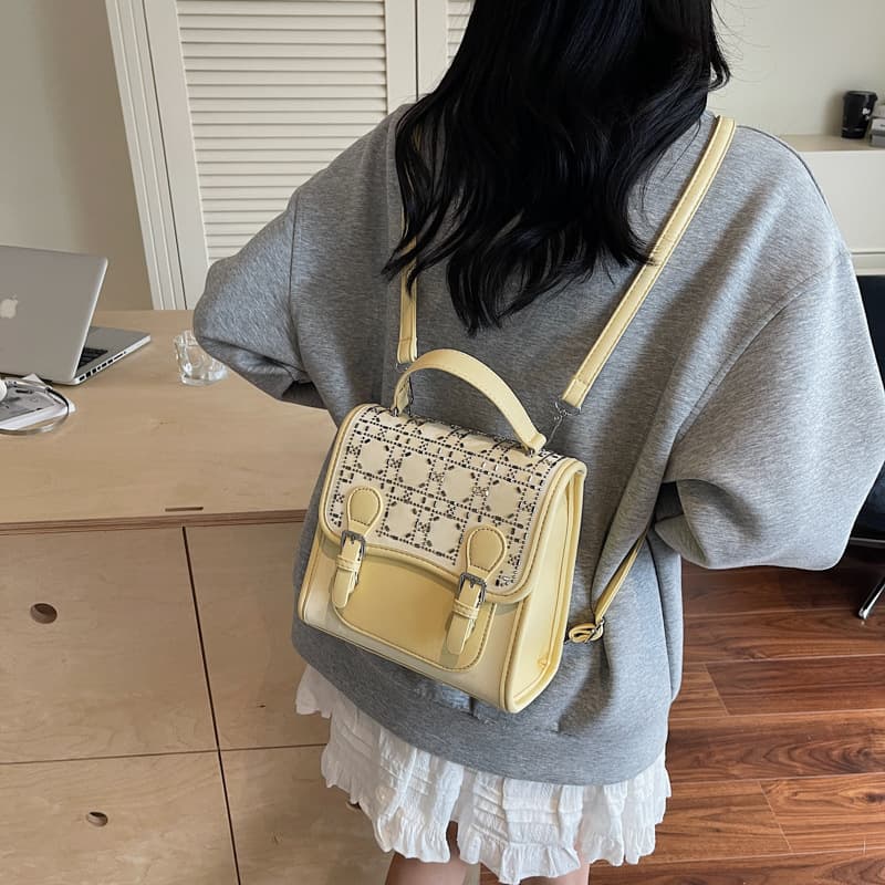 Hot-Selling Student-Style Backpack for Women, Rhinestone-Studded Large-Capacity Casual Backpack, Fashionable Trendy School Bag for Teen Girls