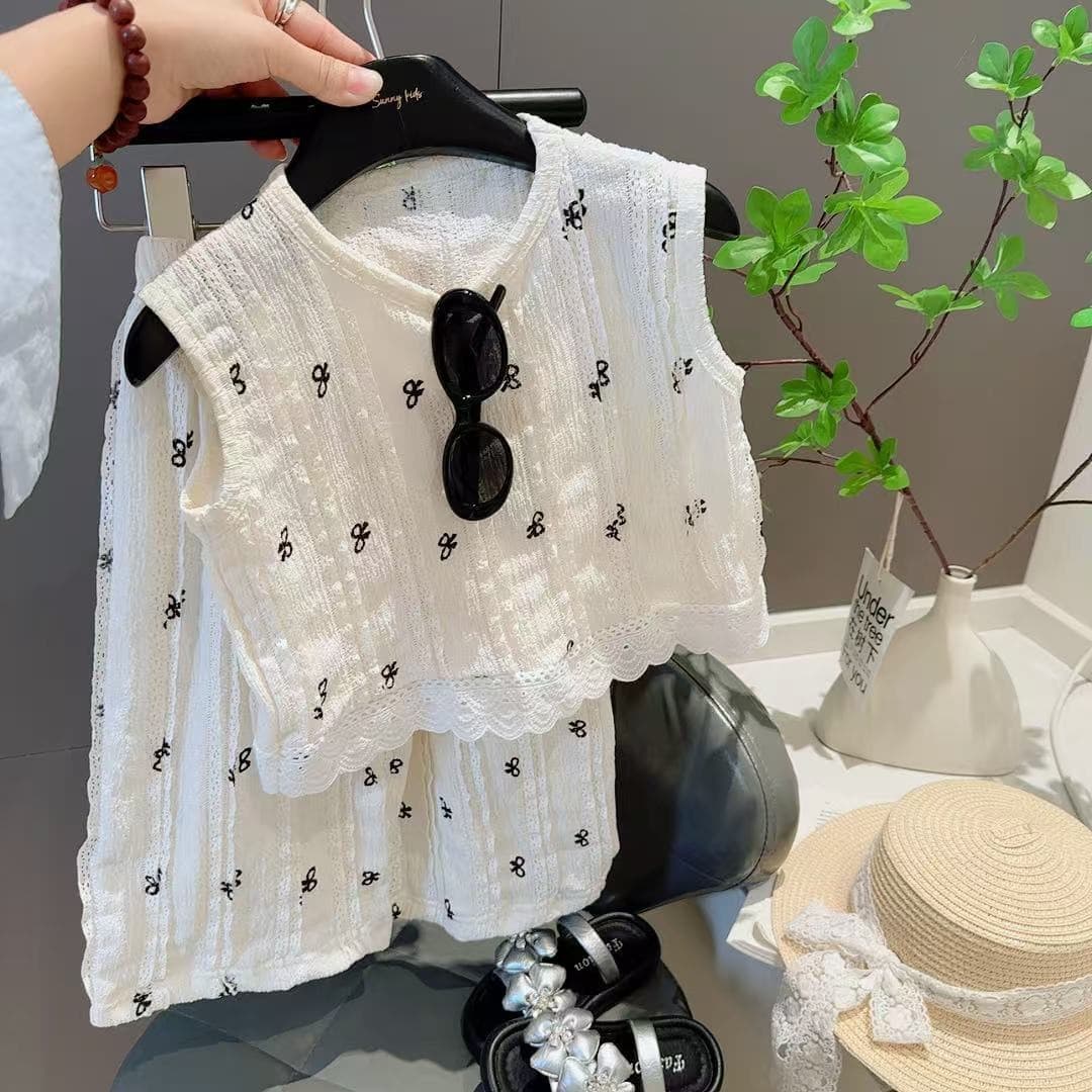 Summer new style girls' high-definition lace vest suit, children's Korean fashionable top, casual wide-leg pants two-piece set