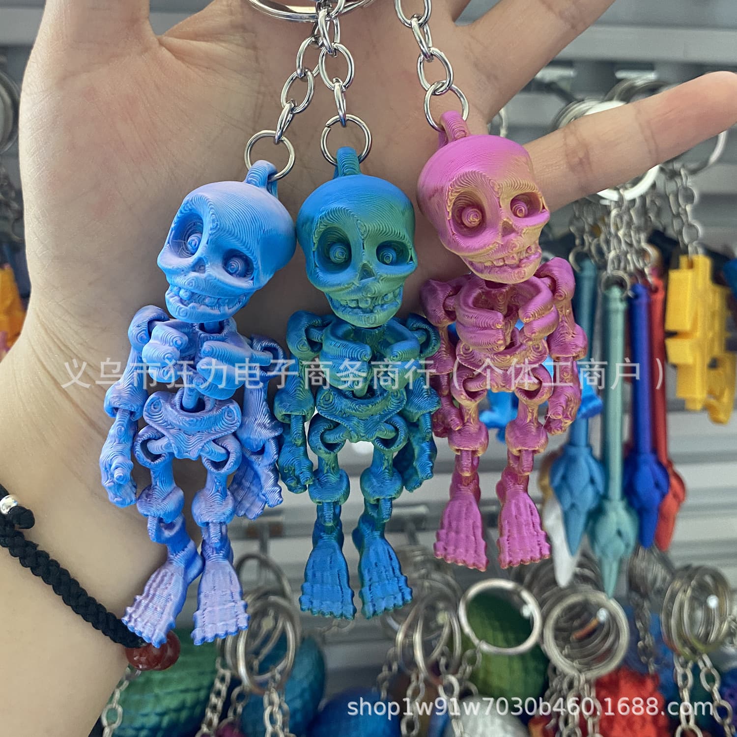 Cross-border popular skull keychain pendant 3D printed Halloween joints movable bag pendant wholesale