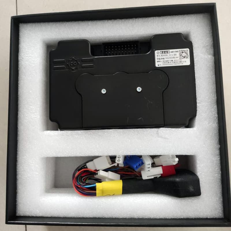 Nanjing Yuanqu Nd84680 Current 340A680A5000W6000W Programmable Electric Motorcycle Controller with Bluetooth