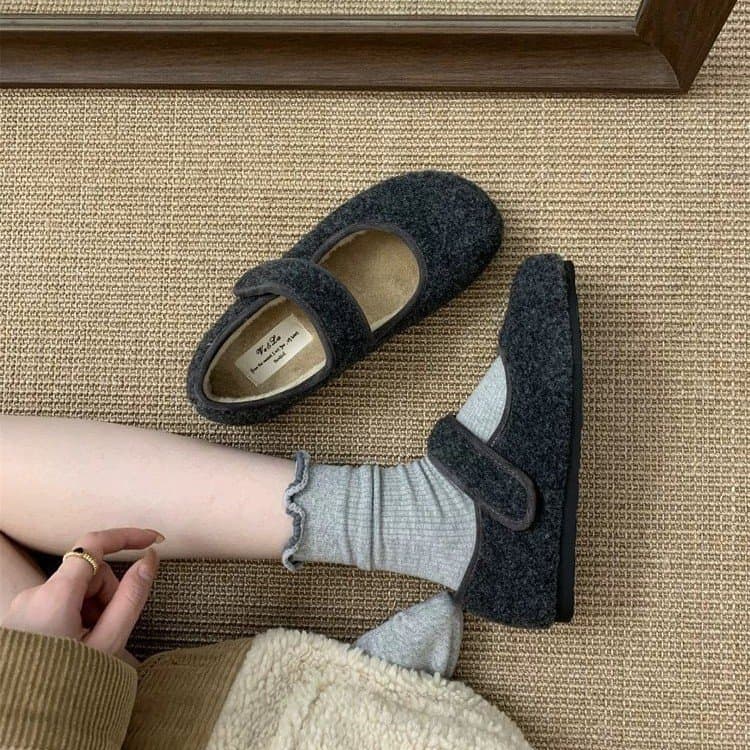 Thick Sole Plush Lined Velcro Furry Shoes for Women, 2024 Autumn/Winter Match with Skirts Mary Jane Single Shoes, Warm Cotton Shoes