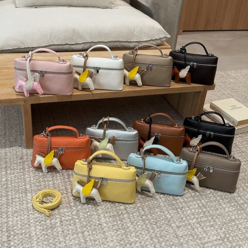 Cross-border Small Bag Women 2026 New Fashion Solid Color Shoulder Bag Women's Bag Stylish Versatile Women's Handbag Small Square Bag