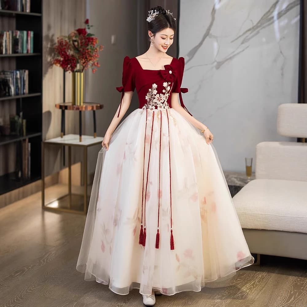 Plus Size Wedding Toast Dress Bride 2026 Spring Summer New Arrival Banquet Red Velvet Long Sleeve Engagement Gown