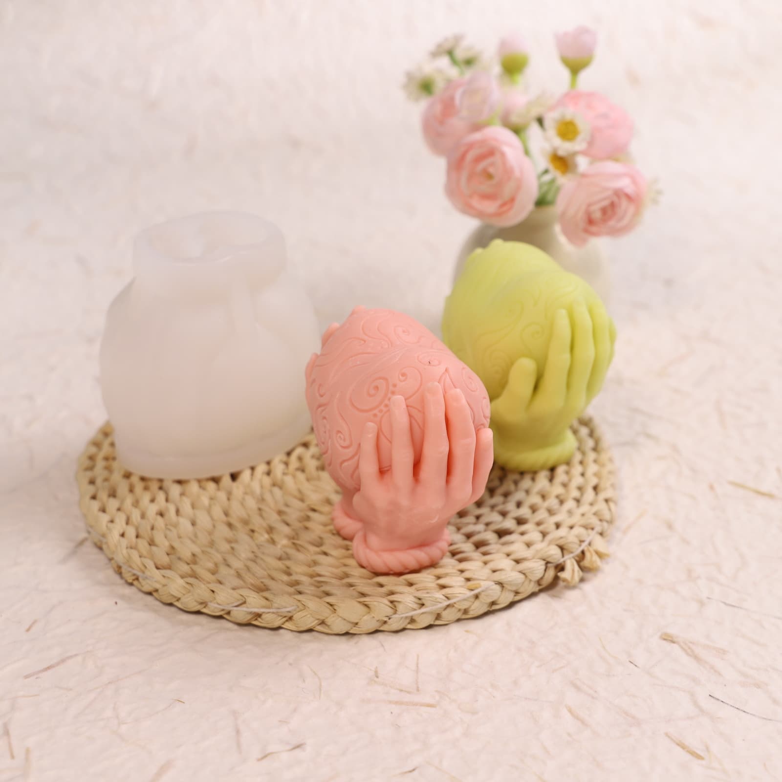 Valentine's Day Heart Shaped Silicone Mold Handheld Candle DIY Soap Engraving Gypsum Ornament Mold Fragrant Candle Making
