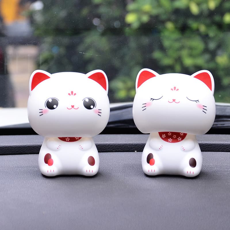 MLY23073 Cross-border New Solar Big Head Maneki-neko Nodding Daruma Cat Creative Decoration Car Ornament