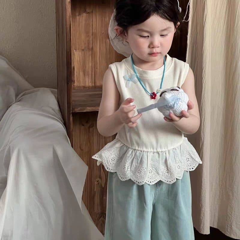 Girls Summer Sweet Bow Set 2025 Baby Girl Fashionable Sleeveless Children's Summer Clothes Two-piece Set