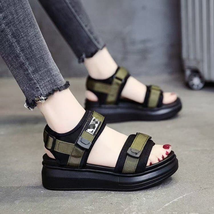 Women's Buckle Strap Sandals 2026 Summer New Trendy Platform Thick Sole Wedge Flat Soft Beach Shoes