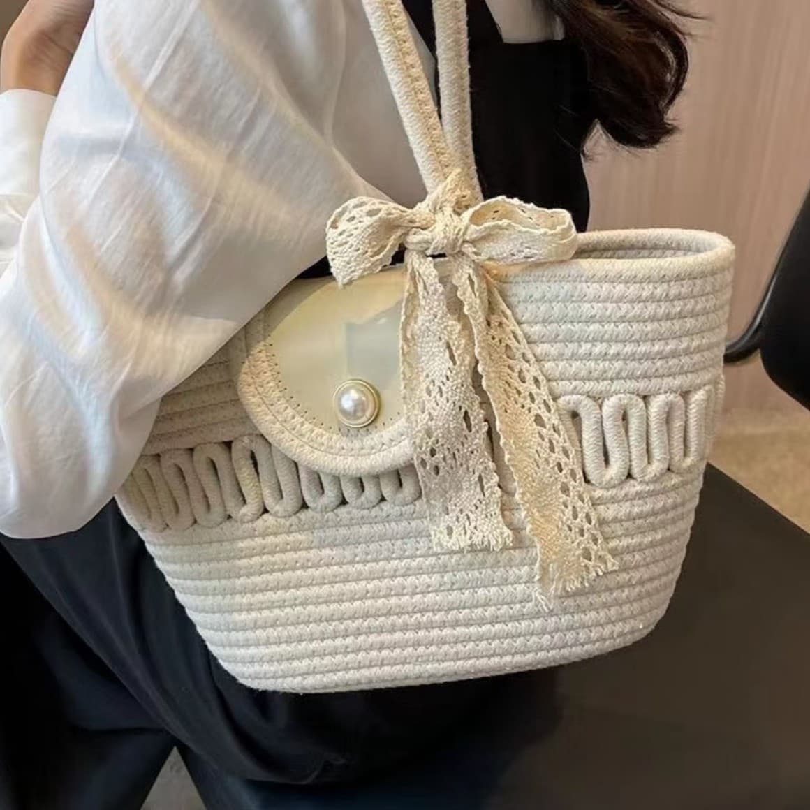 Casual Weave Handbag Large Capacity Commuter Tote Bag Versatile Silk Scarf Single Shoulder Bag Leisure Travel Beach Bag