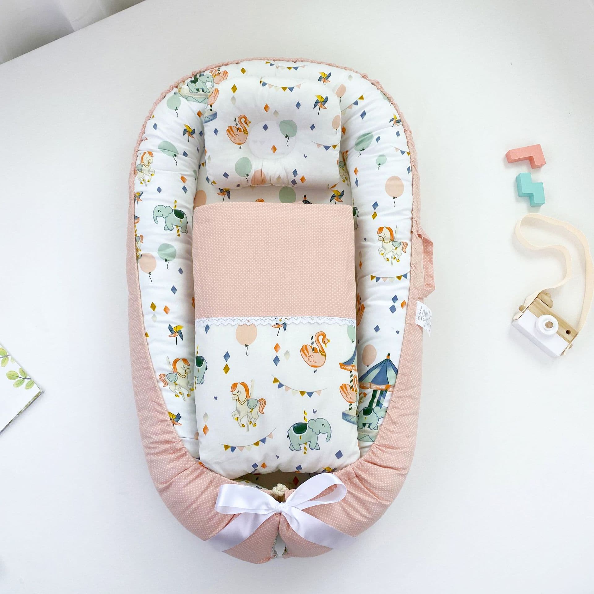 Portable Foldable Baby Bassinet Newborn Crib Removable Washable Sleeping Basket with Mattress Vacuum