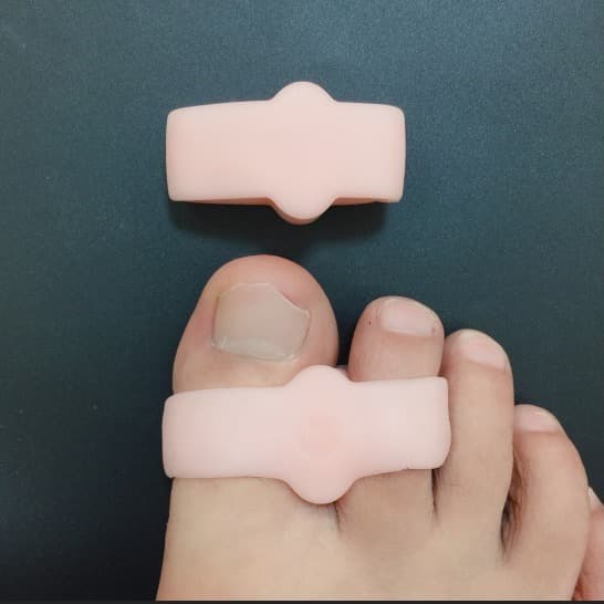 Big toe separator, figure-eight style, soft silicone separator for bunions.