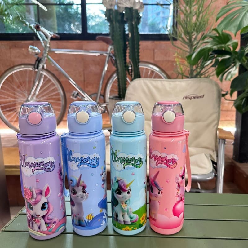 2024 New Cartoon Cute Plastic Water Bottle 700ML for Students Wholesale