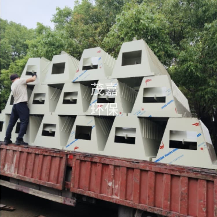 2m High PP Pickling Tank 10mm Thickness Electrolytic Cell Customizable Specifications for Various Functional PP Tanks
