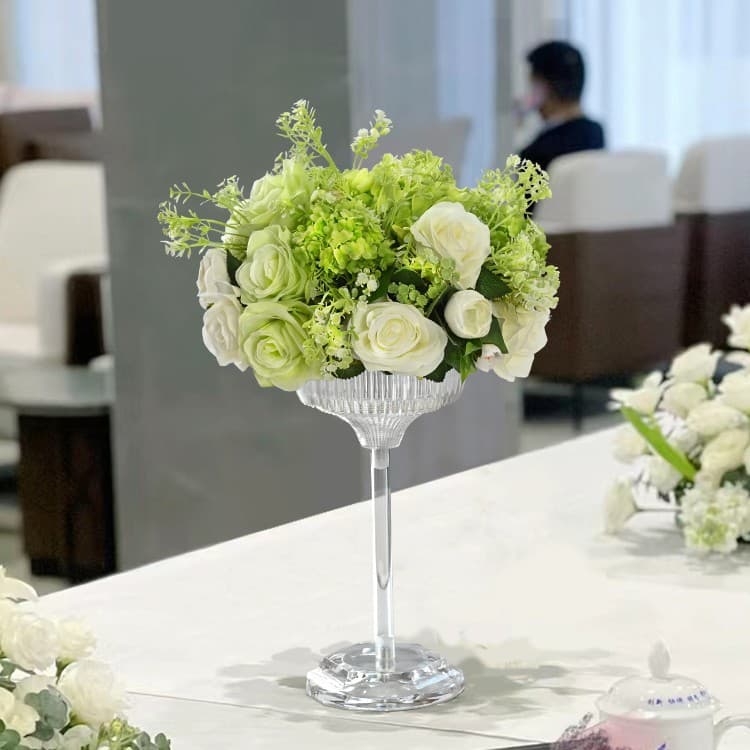 Birthday banquet table layout table flower decoration table flower arrangement flower business conference table flower fake flower arrangement