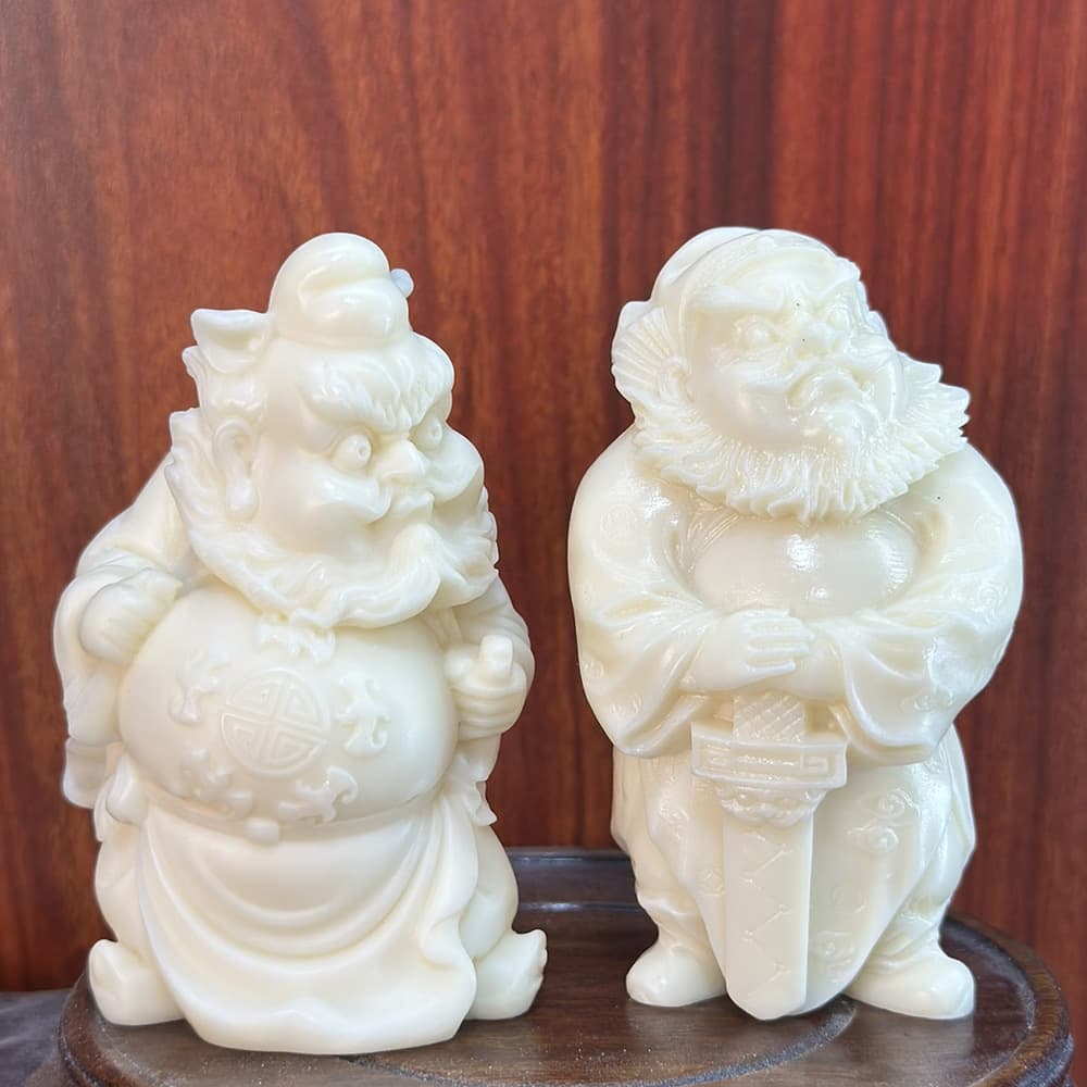 Ivory fruit carving Tianshi Zhongkui 8*5*3.5cm home living room desktop wooden handicraft handle ornaments