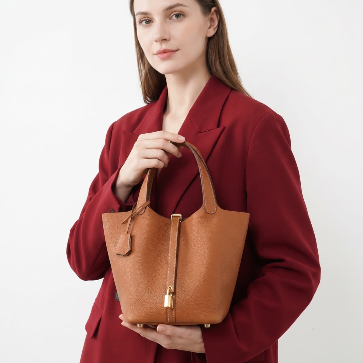 2026 New Versatile Genuine Leather Bag Simple Women's Bag Shopping Bag Commuter Premium Bucket Genuine Leather Handbag Sense Black