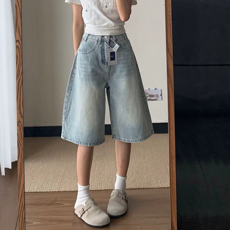 American retro washed three-quarter jeans for women summer 2026 new high-waisted loose wide-leg over-the-knee mid-pants shorts