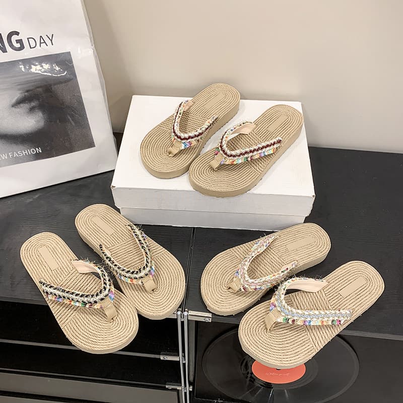 Flat Beach Flip Flops for Women, Bohemian Embroidered Toe-Post Sandals for Dresses