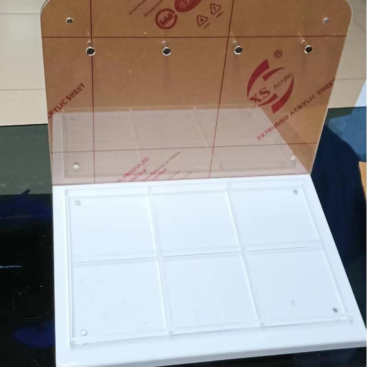 Elegant Phone Display Stand, Item Display Stand for Supermarkets, Retail Stores, Beauty Salons, etc.