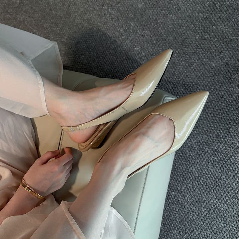 New Chic Wedge Heel Simple Elegant Fashion Ins Commute Pointed Toe Slim Flat Fashion Sandals for Women