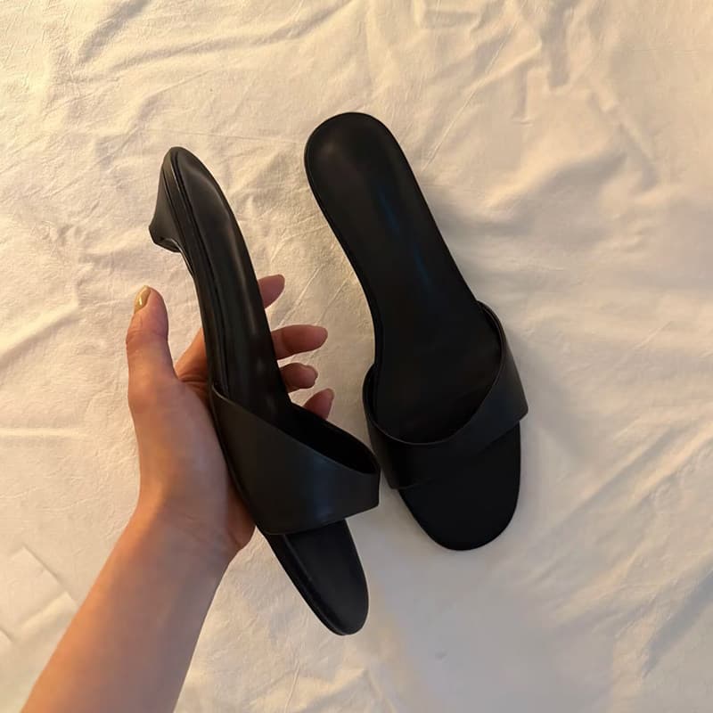2026 Summer New Trendy Open-Toe One-Strap Sandals for Women, Genuine Leather Square Toe Low Kitten Heel Slippers