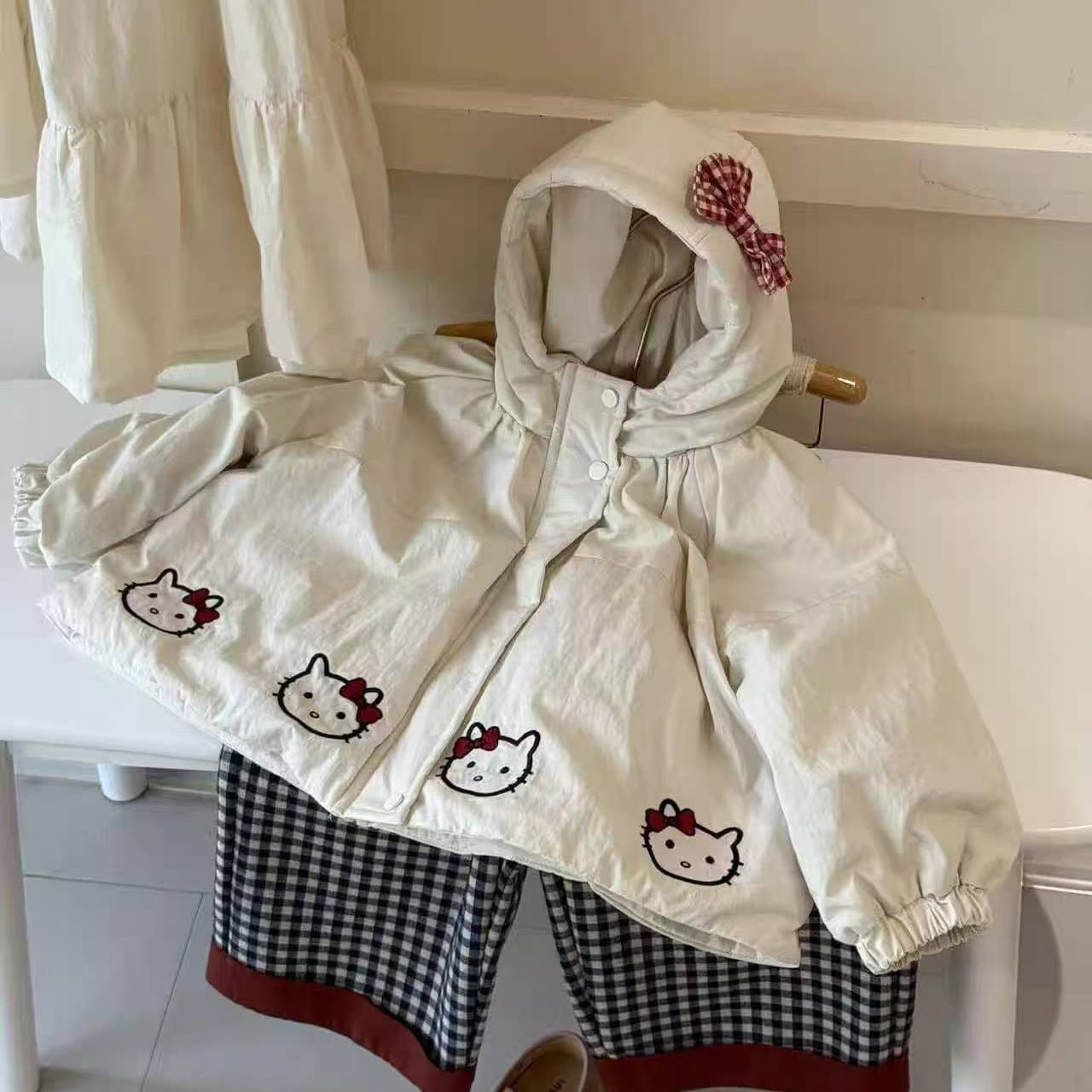 Girls' Thickened Windbreaker 2025 Autumn Winter New Korean Style Children's Cartoon Hooded Quilted Coat for Baby Girls