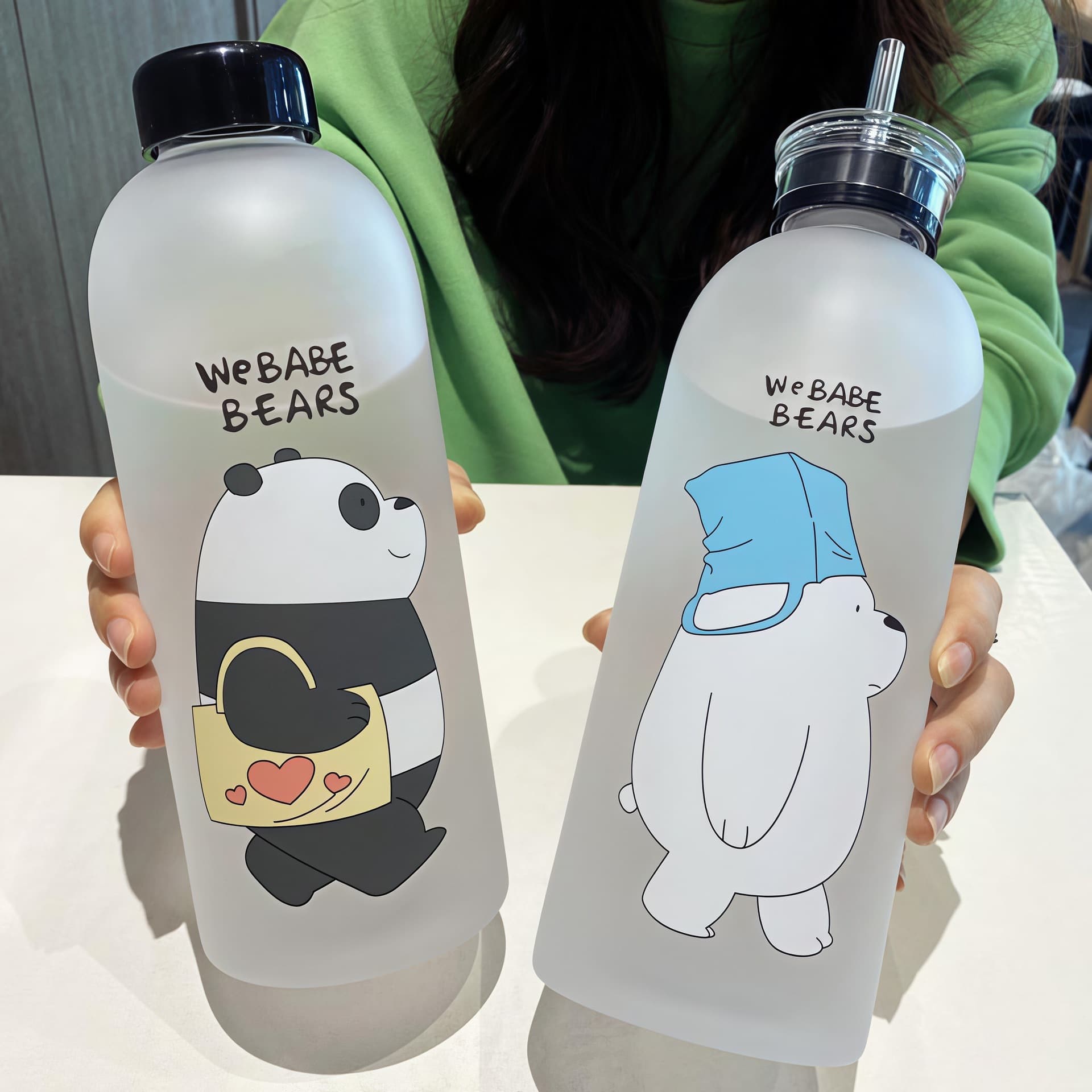 Large Capacity Plastic Straw Water Cup for Summer, Cute Sports Bottle for Kids, High-Gloss Unbreakable Cup for Girls