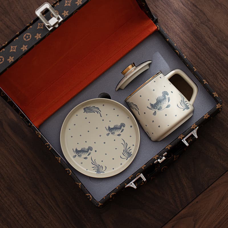 Ash Glaze Fish and Algae Pattern Office Cup Tea-Water Separation Lidded Mug Ceramic Tea Cup Gift Box Souvenir