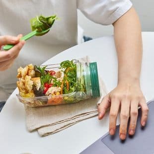 Best-selling Cross-border Saladkind Salad Pod Built Plastic Leak-proof Salad Storage Container