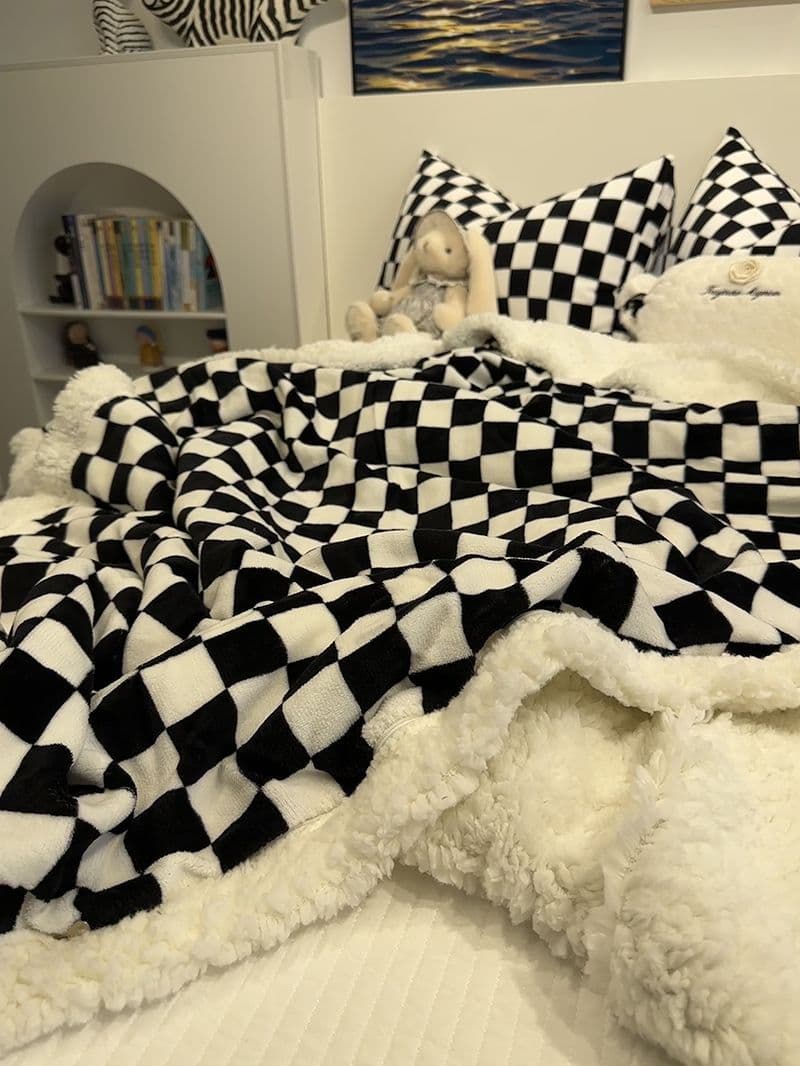 R5X Nordic minimalist checkerboard thickened lamb fleece milk plush throw sofa blanket warm double-sided coral fleece