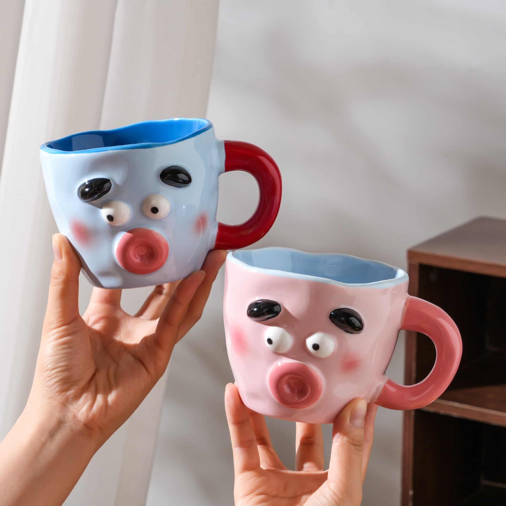 Ugly-Cute Quirky Clown Mug, Creative Ceramic Thick Lips Milk Breakfast Cup for Home, Contrast Color Couple Water Cup