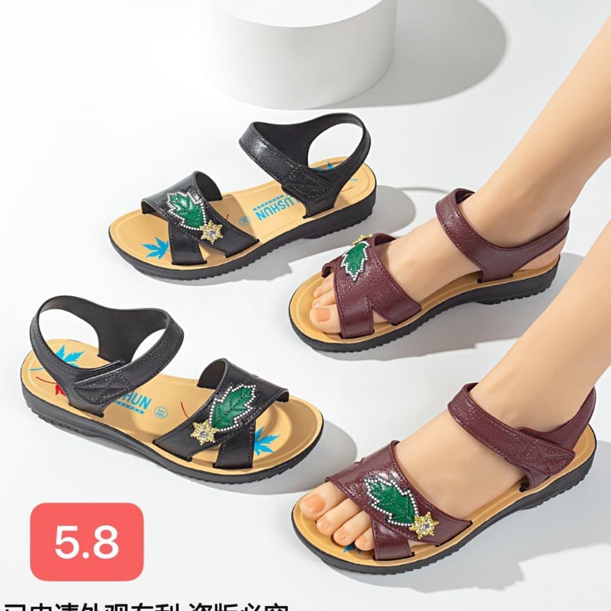 New Summer Home Slippers, Cheap Slippers, Street Stall Slippers, Comfortable and Durable Women's Special Price Sandals