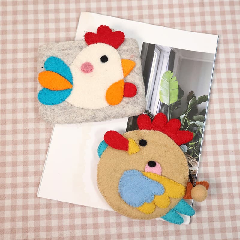 Ins Style Handmade Wool Felt Rooster Small Bag Creative Coin Purse Mori Girl Elegant Cute Chicken Card Bag Small Bag