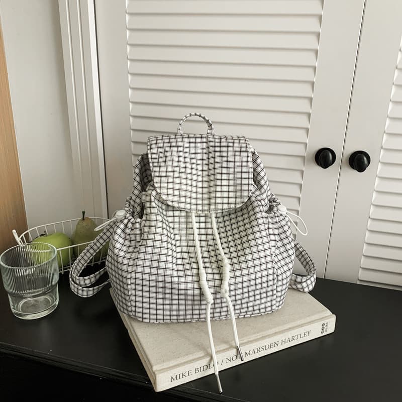 Lightweight Commuter Plaid New Versatile Premium Backpack for Women Elegant Personality Casual Trendy Backpack