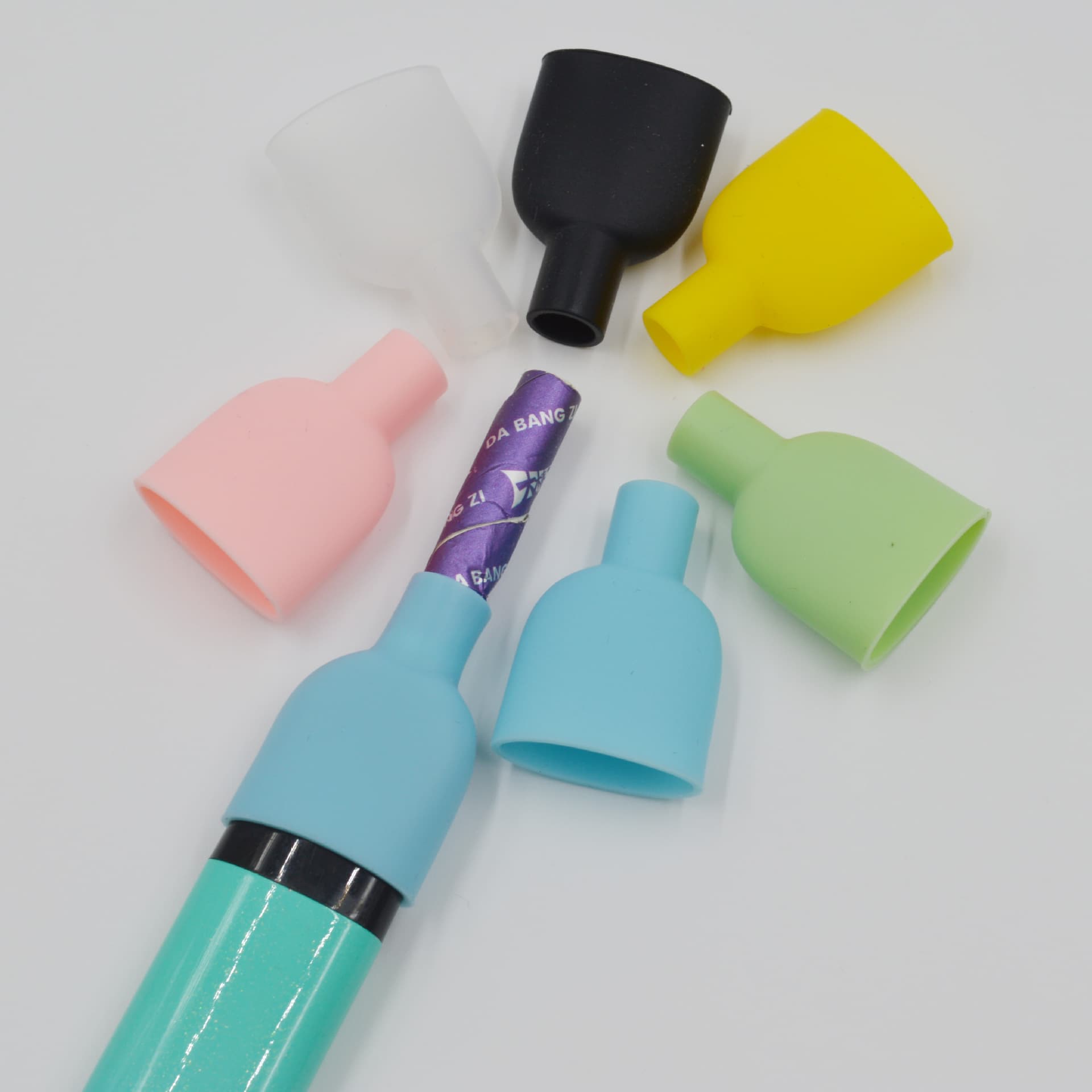 Fruit-flavored stick adapter compatible with Rike 4th and 5th generation mouthpiece sleeves, flat cigarette silicone trial smoking mouthpiece cover