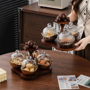 Light Luxury Sectioned Fruit Tray for Home Living Room Snack Display, Dried Fruit and Candy Elegant Serving Tray with Lid for Afternoon Tea and Guests
