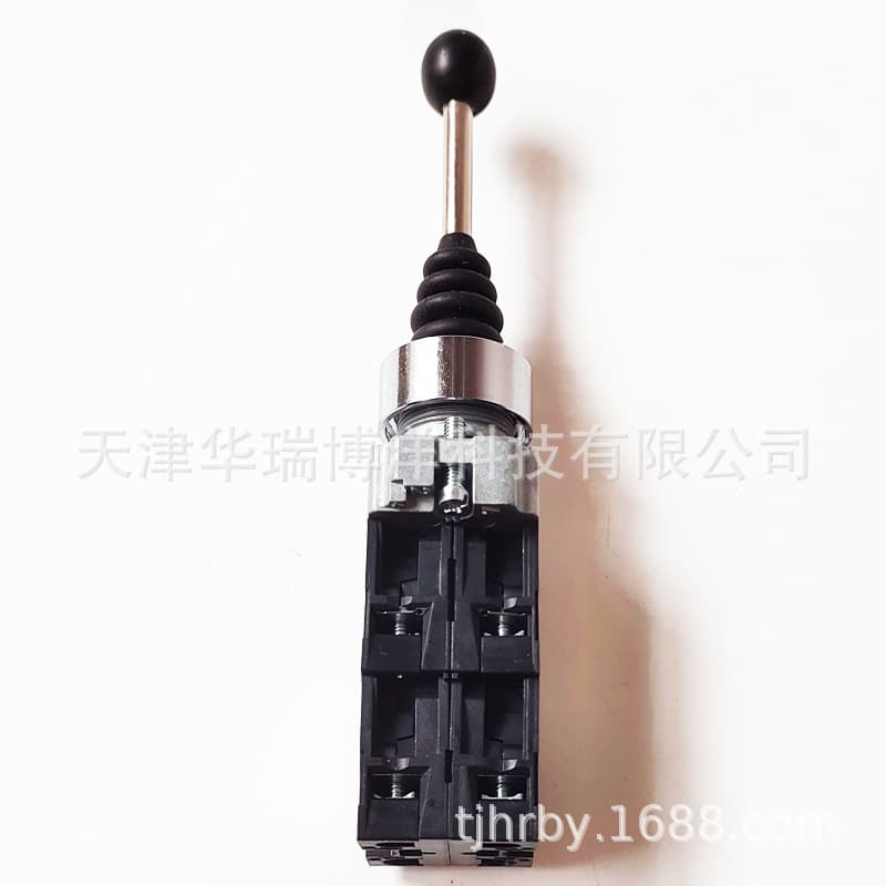 XD2PA24CR master controller four-direction automatic reset cross switch spring return 4 normally open.