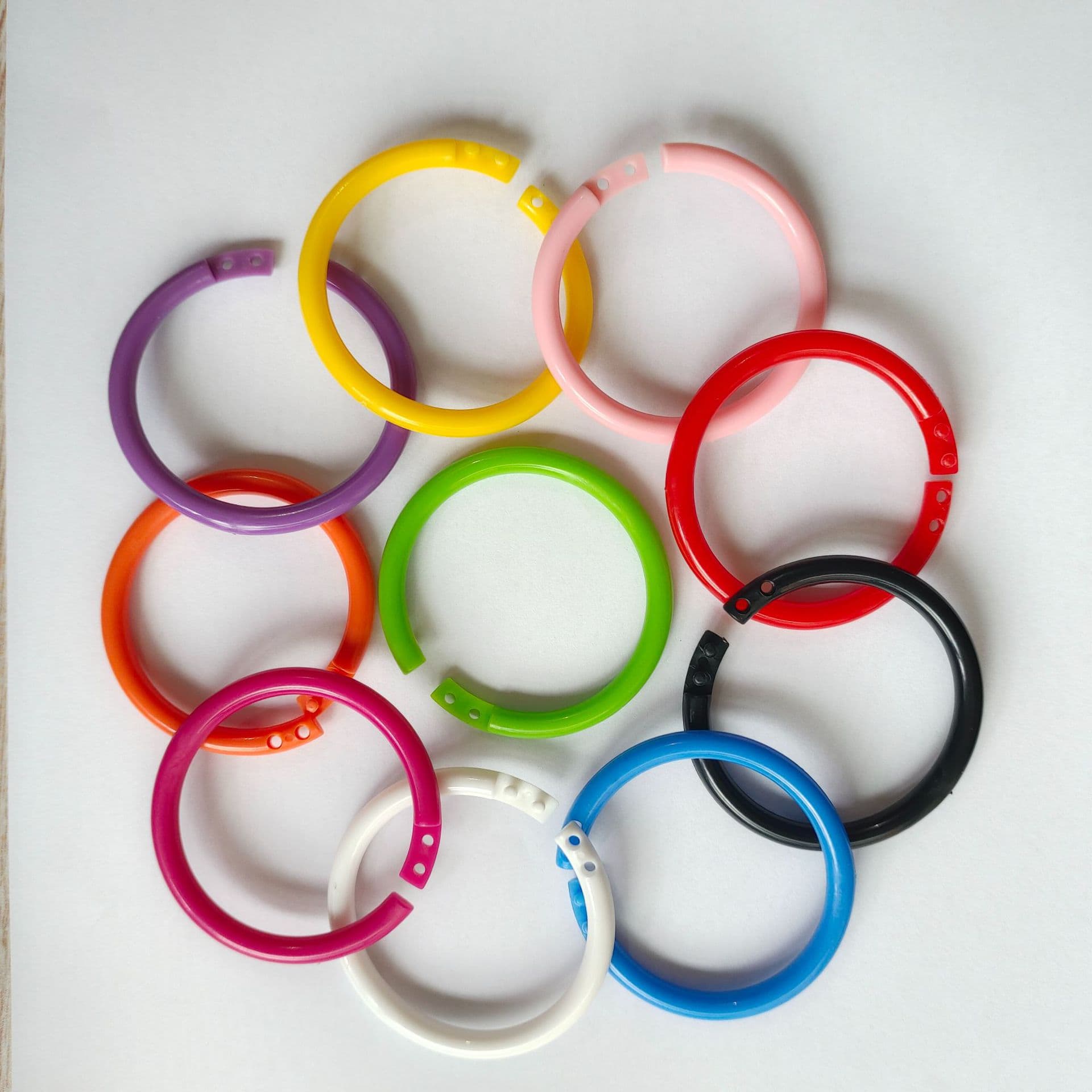 Manufacturer Direct Supply Colored Ring Binders for Office Books, Plastic Double-Clip Open Rings, Loose-Leaf Rings, Toys