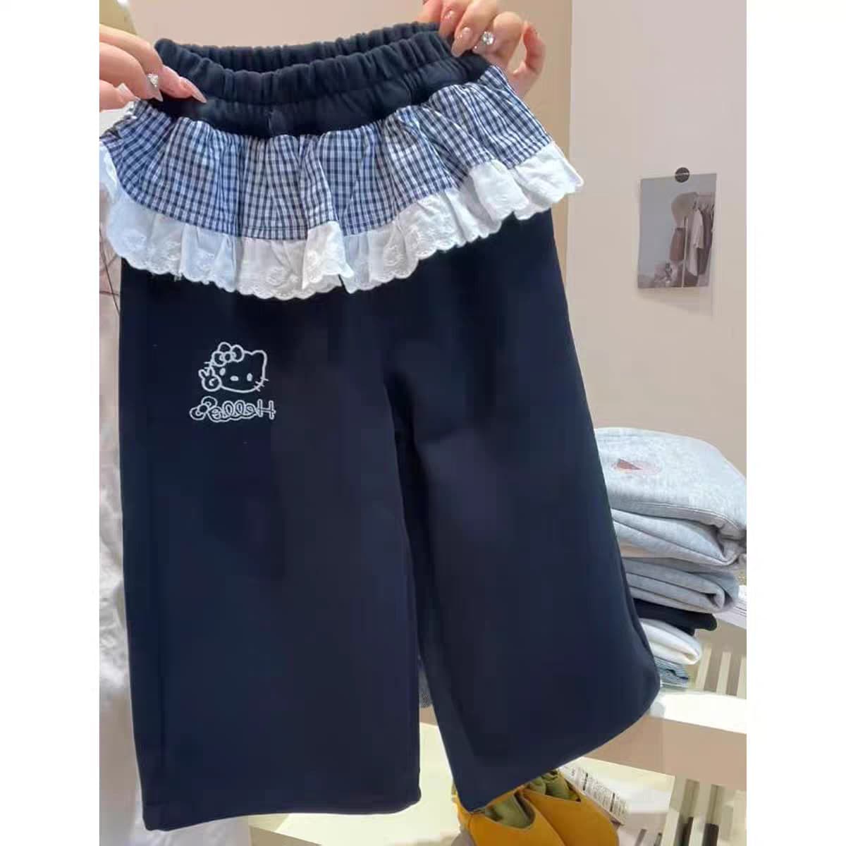 Sweet little girl's pants autumn new casual sweatpants for girls Korean version versatile lace splicing butt curtain straight pants
