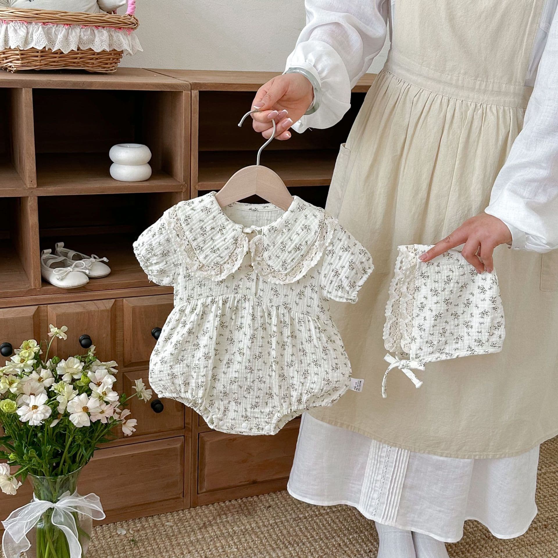 Baby Bodysuit Summer Romper Floral Print Short Sleeve Cute Baby Onesie Crawling Suit with Hood Class A