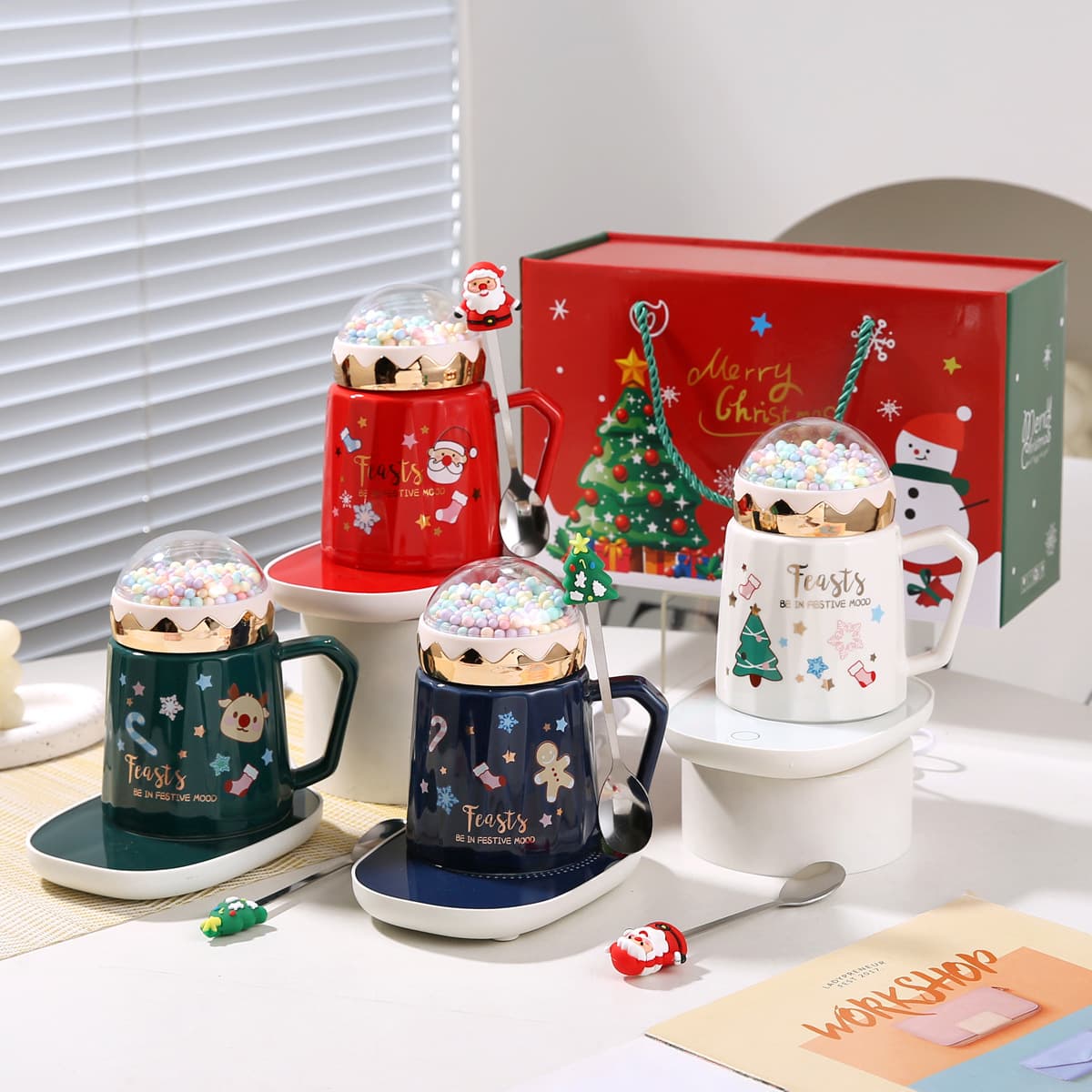 55° Christmas Constant Temperature Cup Viewing Lid Ceramic Cup Gift Box Set with Lid and Spoon Mug Water Cup Gift Souvenir