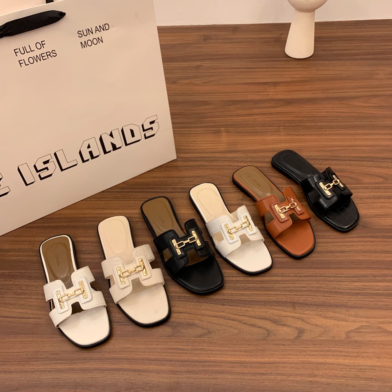 Export Edition~ French Slippers Women Summer Outdoor Flat Fashion High-end Versatile Soft Leather Sandals Women's One-strap Slides