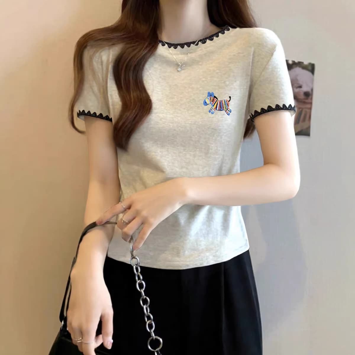 Beige Gray Round Neck Patchwork Short Sleeve T-Shirt Women Summer 2026 New Inner Layering Versatile Unique Pretty Top Women Ins