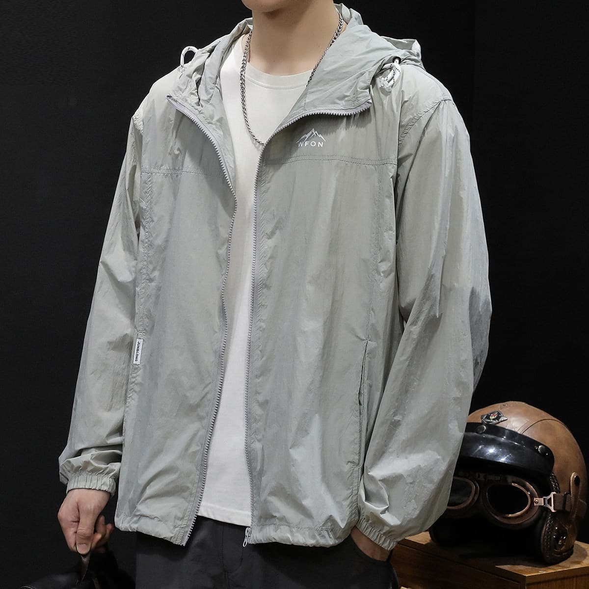 Lightweight Ice Silk Sun Protection Jacket Men's Summer Outdoor Sunscreen New Fishing Coat Men's Anti-UV Summer