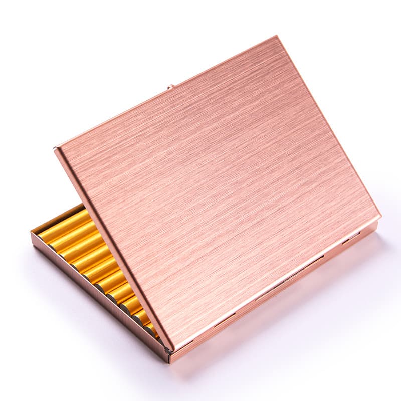 In-stock metal cigarette case, 9-piece capacity, stainless steel cigarette clip, creative flip-top design.