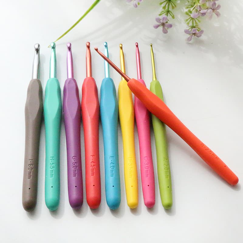 Single head crochet tool crochet hook soft handle colorful crochet hook candy color can be crocheted DIY